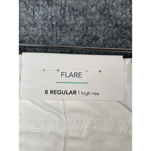 M Jeans by Maurices Super High Rise Flare White Jeans Women's 8 Regular - Picture 8 of 9